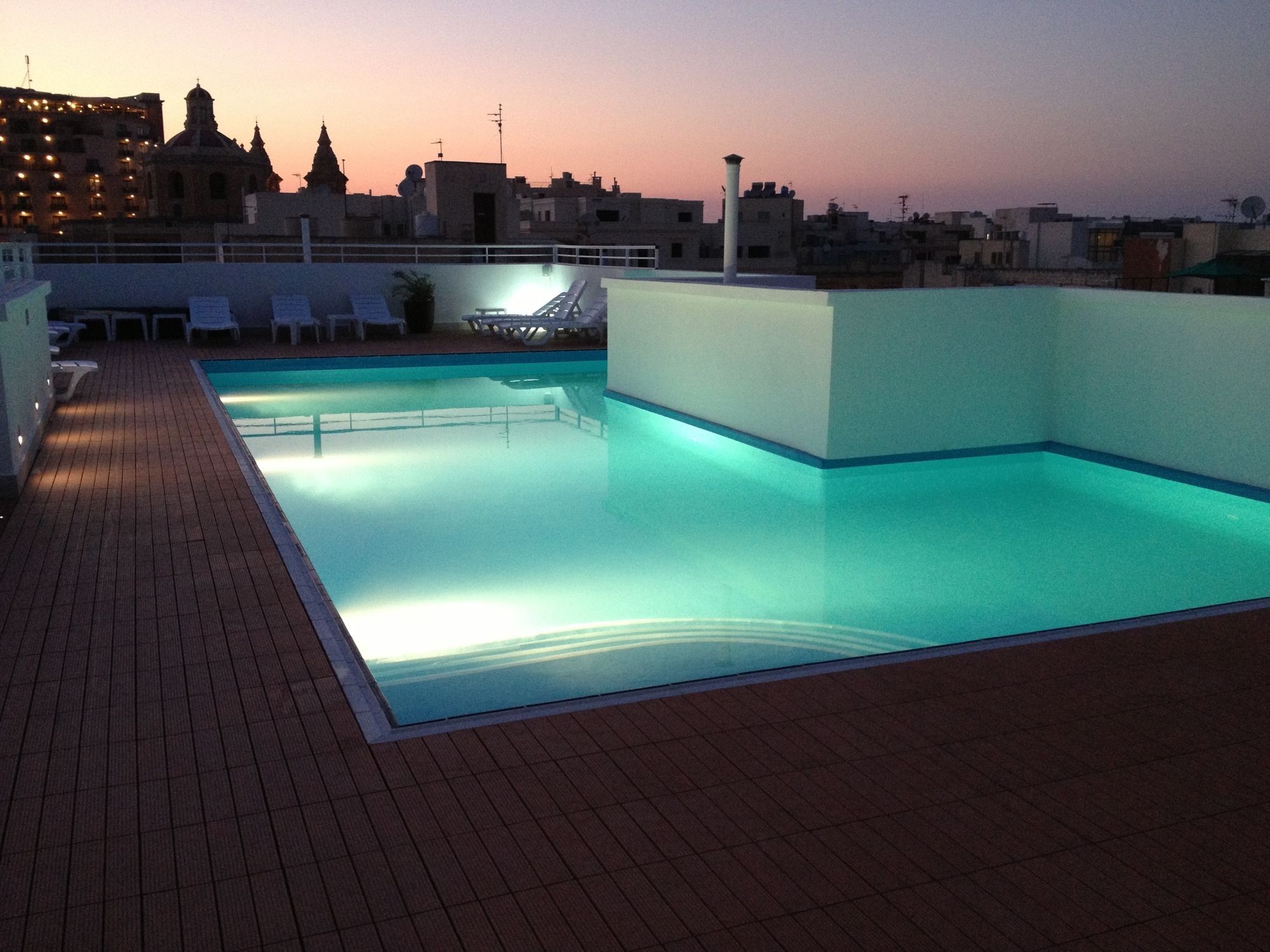 Day'S Inn Hotel And Residence Sliema Exterior foto